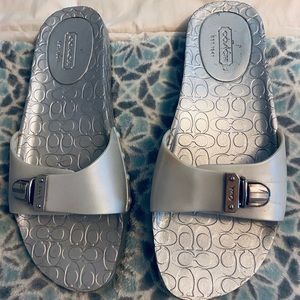 Coach slides